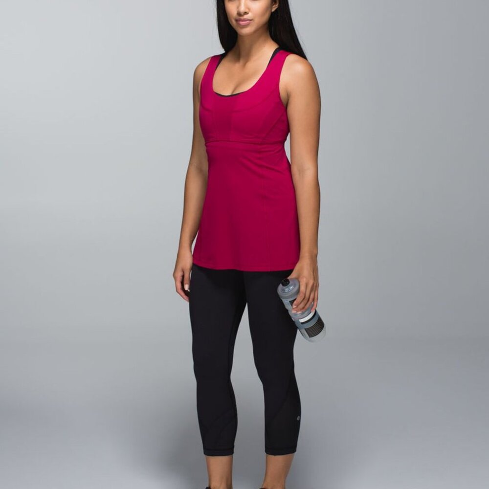 Lululemon Wrapper's Delight Tank Women 12 Bumble Berry
